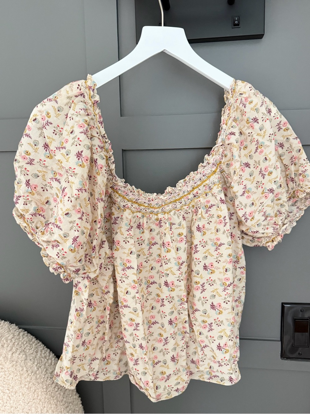 Dôen Portia Top Feathered Floral - Picture 9 of 10